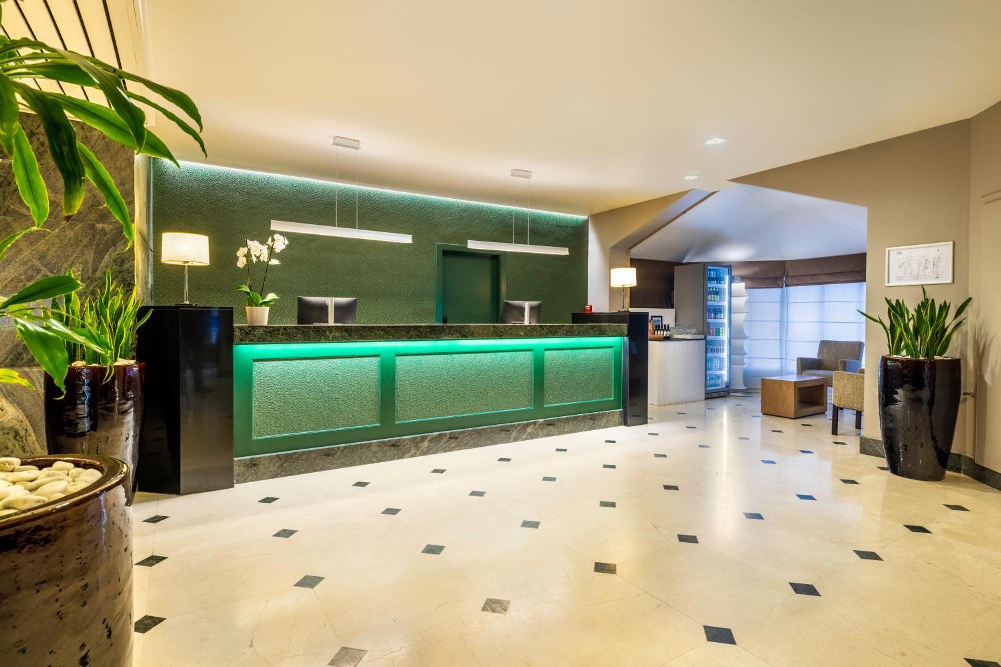 Nh Brussels Carrefour De L'Europe Hotel Luaran gambar
