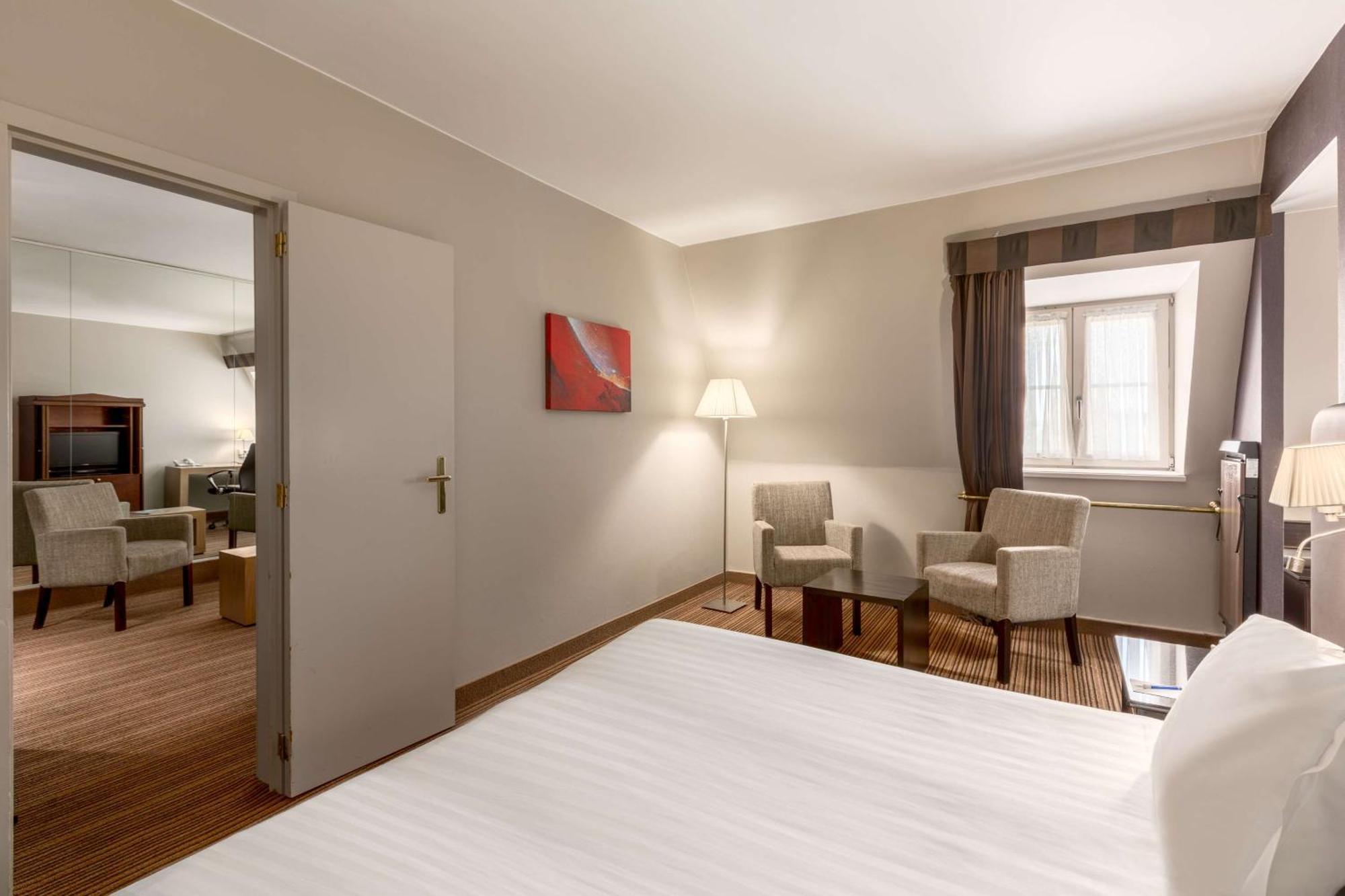 Nh Brussels Carrefour De L'Europe Hotel Luaran gambar