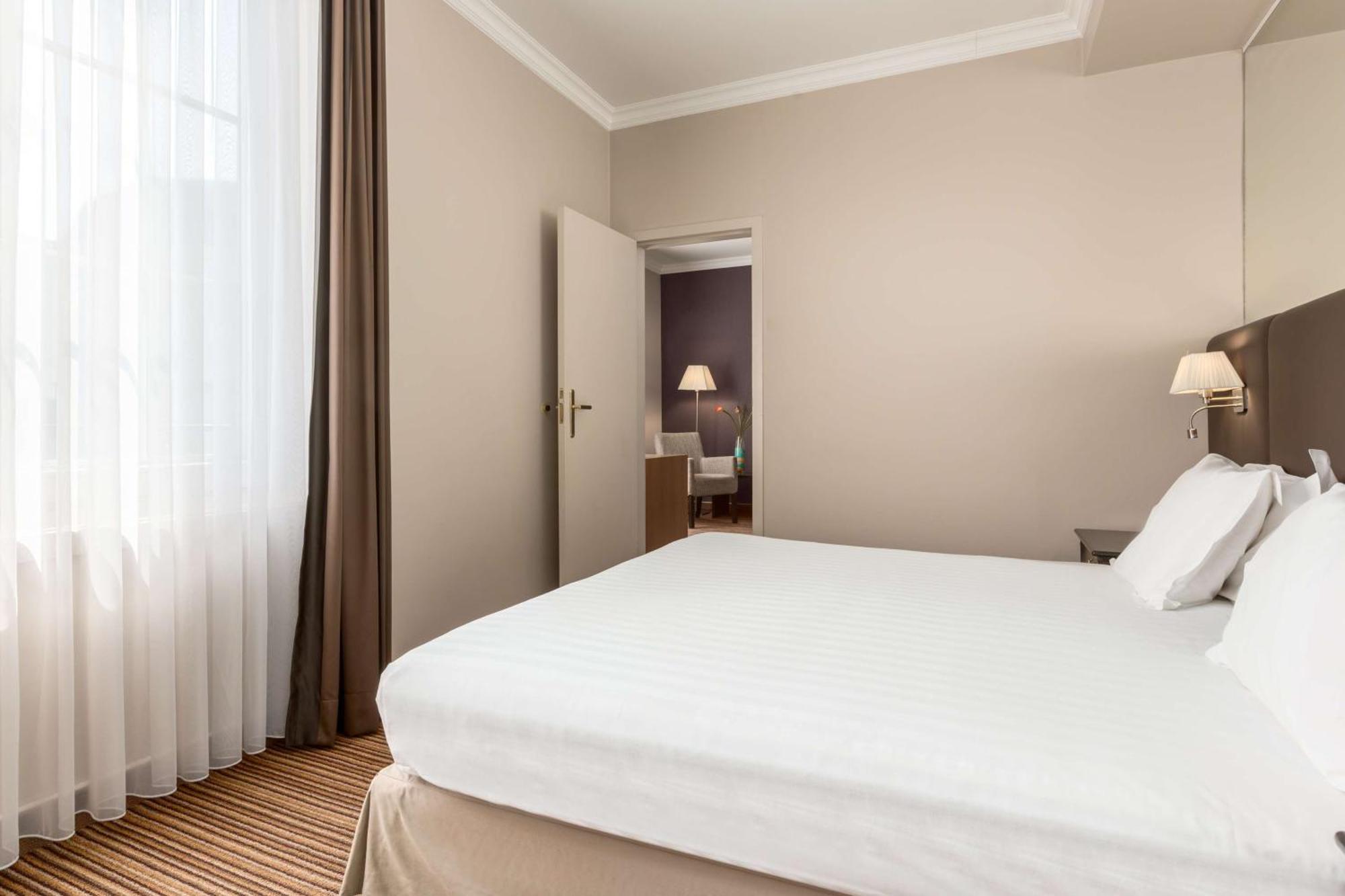 Nh Brussels Carrefour De L'Europe Hotel Luaran gambar